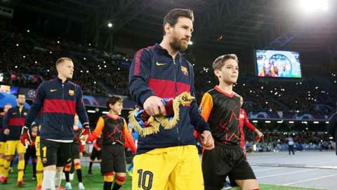 Messi rục rịch xây học viện bóng đá