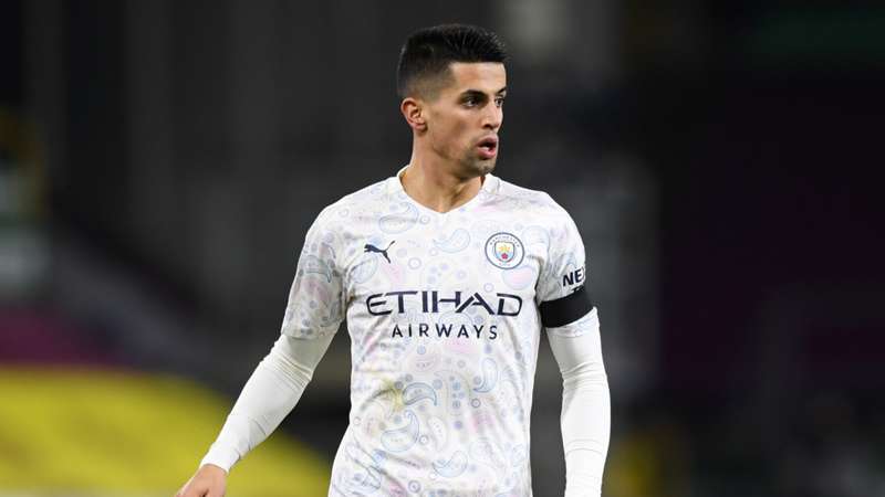 Cancelo muốn trở lại Benfica