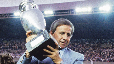 Chuyện chưa kể (kỳ 7): EURO 1984 - Huyền thoại Hidalgo