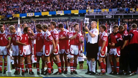 “Thùng thuốc súng” Đan Mạch đã bùng nổ, hất văng mọi vật cản để lên ngôi tại EURO 1992