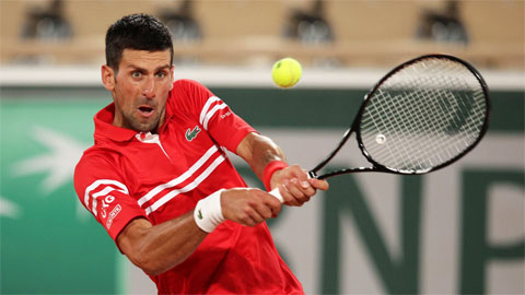 Djokovic thắng dễ trận đầu Roland Garros 2021