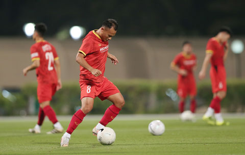 Trọng Hoàng đã sẵn sàng xung trận ở vị trí tiền vệ trung tâm - Ảnh: Minh Anh