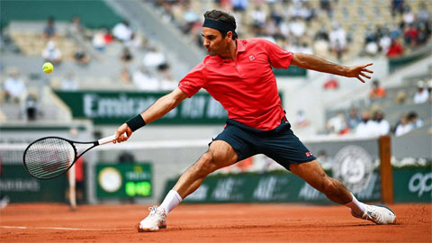 Federer nối gót Djokovic vào vòng ba Roland Garros 2021