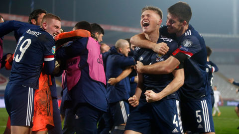 ĐT Scotland chỉ giành vé dự EURO 2020 sau khi vượt qua đối thủ Serbia ở loạt luân lưu cân não