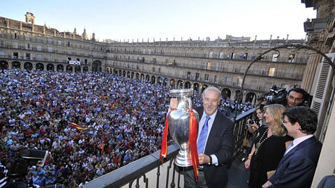 Vicente del Bosque, người mang về chức vô địch EURO 2012 cho Tây Ban Nha, từng trải qua một tuổi thơ sóng gió
