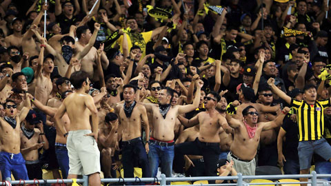 CĐV Malaysia nổi giận với đội nhà