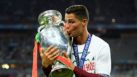 Ronaldo có phải là cầu thủ xuất sắc nhất lịch sử EURO?