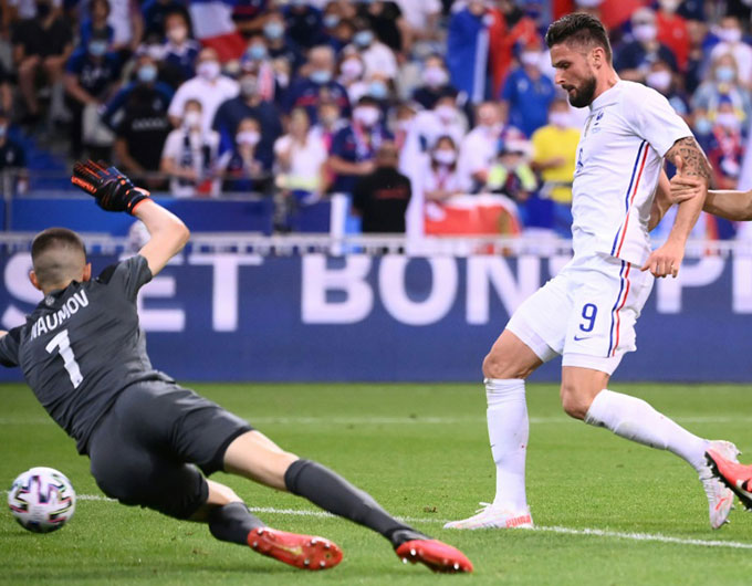 Giroud quá hiệu quả khi thi đấu cho Pháp