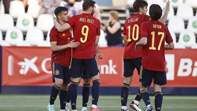 Đội U21 Tây Ban Nha dễ dàng đè bẹp Lithuania
