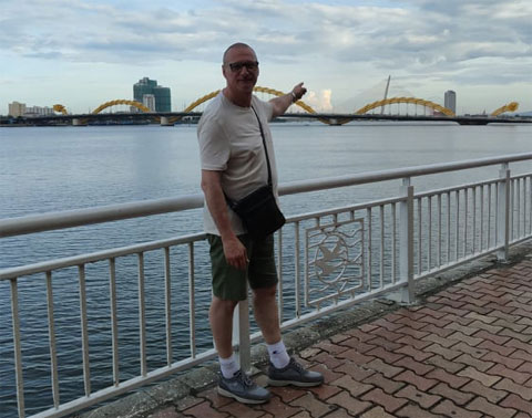 Ông Pino trong một lần ghé thăm Việt Nam