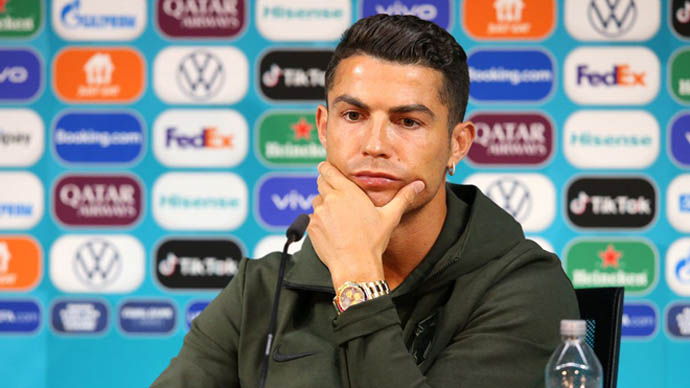 Ronaldo sắp đá EURO vẫn chưa biết tương lai có ở Juventus hay không