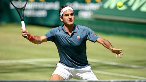 Federer thua ngược đàn em kém 19 tuổi ở vòng hai Halle Open 2021