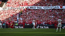 Khoảnh khắc EURO: Đan Mạch và Bỉ dừng trận đấu để động viên Eriksen, Lukaku bật khóc