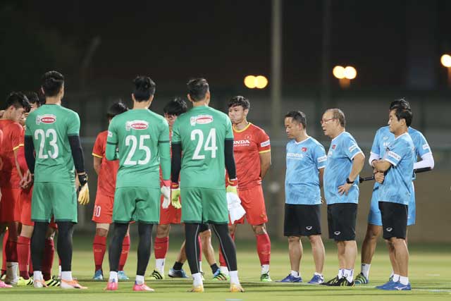 HLV Park Hang Seo lên kịch bản cho từng trận đấu của ĐT Việt Nam - Ảnh: Minh Anh