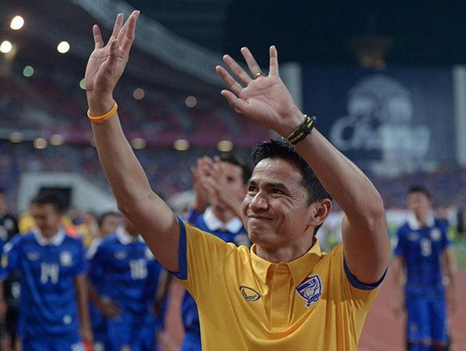 Kiatisak đưa Thái Lan vào vòng loại thứ 3 World Cup 2018 
