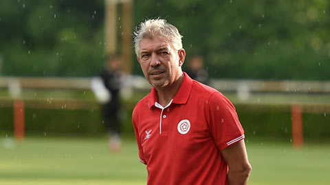 Viettel đăng ký ông Jurgen Gede là HLV trưởng tại AFC Champions League