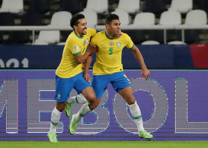 Casemiro ấn định tỷ số 2-1 trận Brazil vs Colombia ở phút 90'+10