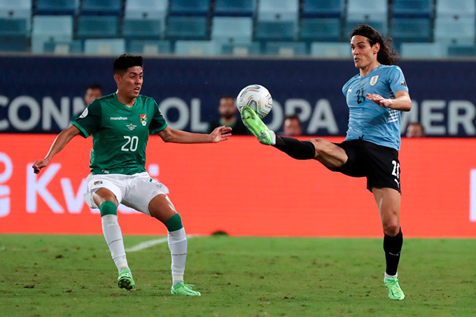 Cavani nổ súng giúp Uruguay thắng trận đầu tiên tại Copa America 2021
