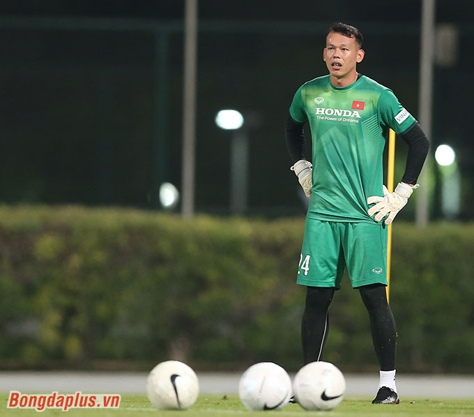 Tấn Trường đã chơi tốt ở 3 trận đấu cuối của ĐT Việt Nam tại vòng loại thứ 2 World Cup 2022 - Ảnh: Minh Anh 