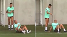Ronaldo láu cá, đổ nước lên đầu đàn anh Pepe trên sân tập
