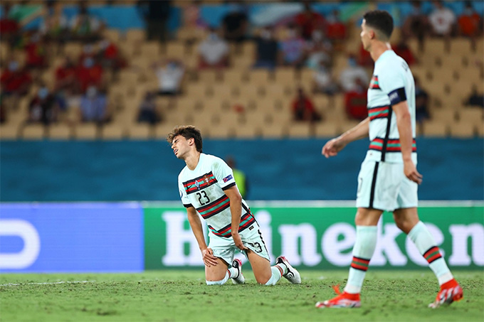 Bồ Đào Nha dứt điểm 23 lần mà không ghi nổi bàn thắng
