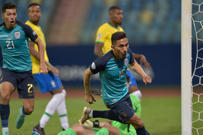 Angel Mena ấn định tỷ số 1-1 trận Brazil vs Ecuador
