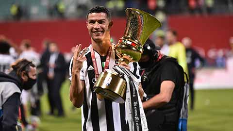 Sếp Juventus cập nhật tương lai của Ronaldo