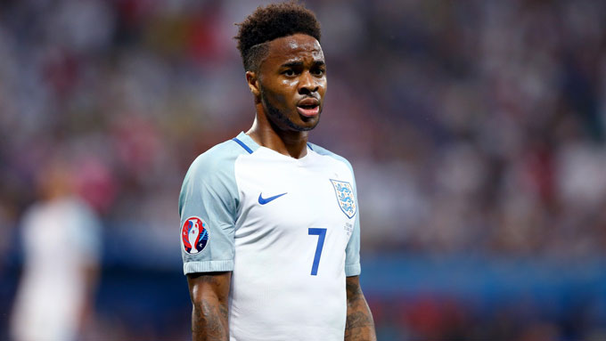 Sterling đã phải chịu rất nhiều chỉ trích sau màn trình diễn tệ hại ở EURO 2016