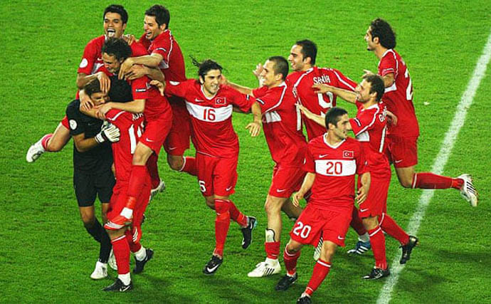 Niềm vui của Thổ Nhĩ Kỳ sau khi đánh bại Croatia