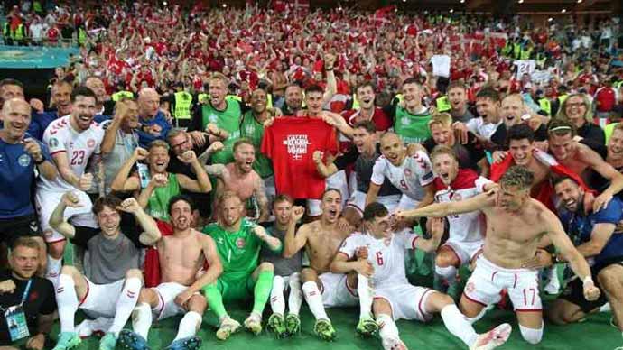 ĐT Đan Mạch vào bán kết EURO 2020: 'Lính chì' không cần thương cảm