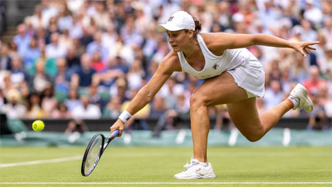 Ashleigh Barty đấu Karolina Pliskova ở chung kết đơn nữ Wimbledon 2021