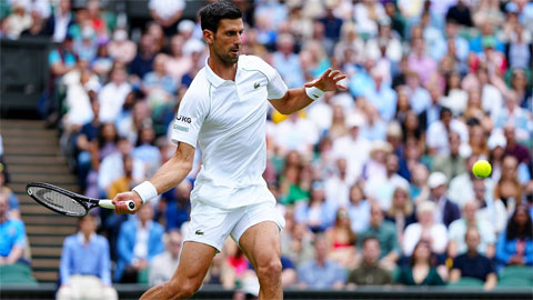 Djokovic rộng cửa vào chung kết Grand Slam thứ ba liên tiếp