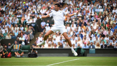 Djokovic vào chung kết Wimbledon lần thứ 7
