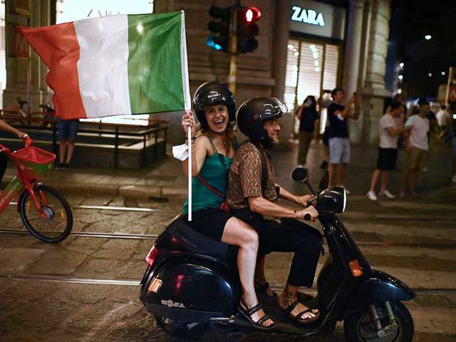Người Ý đã có nhiều dịp được tụ tập ăn mừng tại EURO 2020