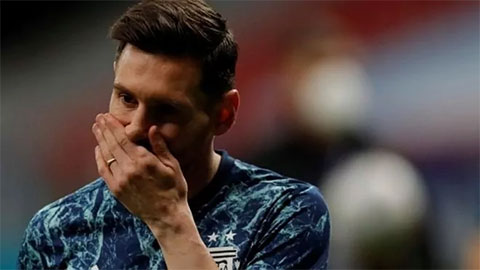 Messi thiệt hại 100.000 euro mỗi ngày