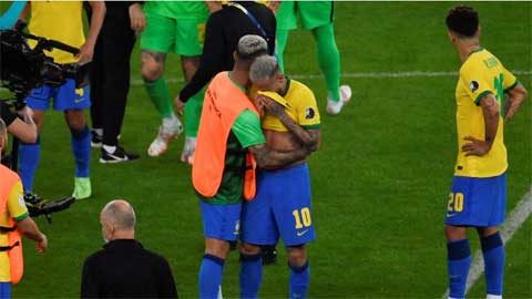 ĐT Brazil: Chiếc cúp được "book" trước bỗng tuột khỏi tay ĐT Brazil: Chiếc cúp được "book" trước bỗng tuột khỏi tay