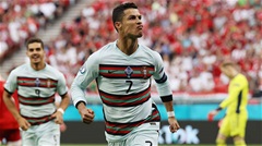 Đội hình tiêu biểu EURO 2020 của UEFA: Ronaldo đánh bật Kane và Schick