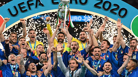 Top 10 cái nhất của EURO 2020: Ronaldo xô đổ kỷ lục, Italia phủ xanh lục địa già