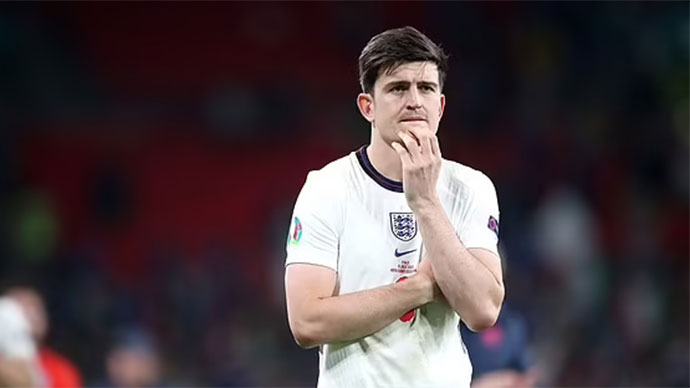 Maguire kinh hoàng chứng kiến cha mình gẫy xương sườn ở chung kết EURO 2020