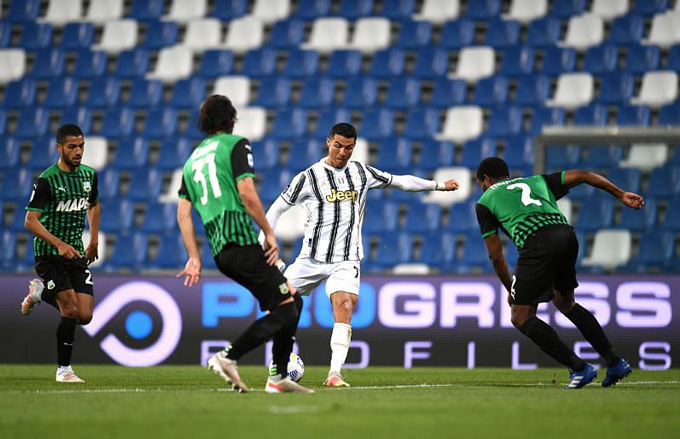 Việc phụ thuộc vào Ronaldo khiến cách chơi của Juventus bị chậm hẳn