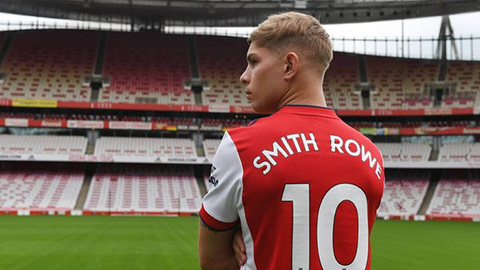 Smith Rowe gia hạn 5 năm, mặc áo số 10 tại Arsenal