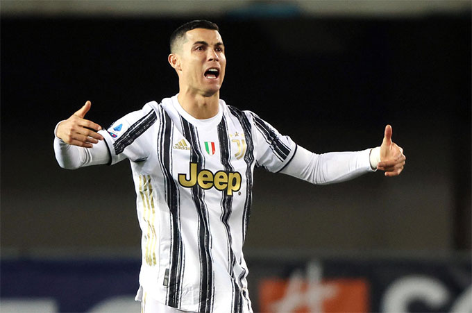 Ronaldo vẫn chơi cho Juve trong mùa giải tới