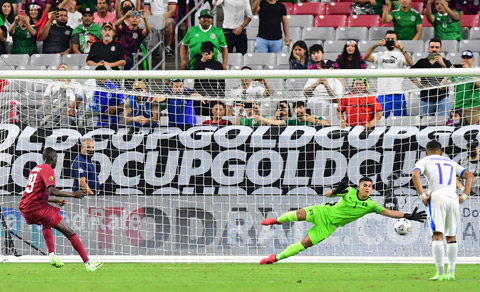 Qatar đã vào đến bán kết Gold Cup sau thắng lợi 3-2 trước El Salvador