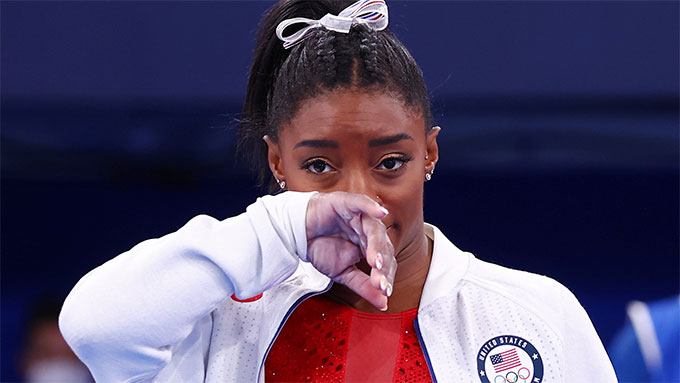 Simone Biles xin rút lui khỏi Olympic Tokyo 2020 do sốc tâm lý