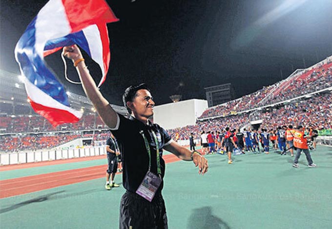 HLV Kiatisak từng giành rất nhiều danh hiệu cùng ĐT Thái Lan