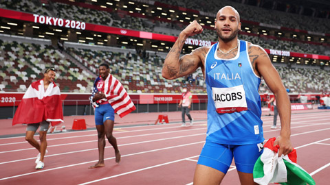 Jacobs, cái tên được  đánh giá thấp nhất,  lại vô địch ở cự ly  100m nam