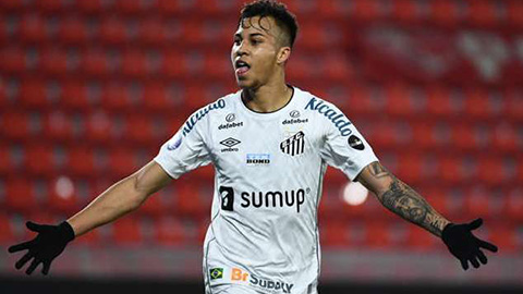 Juventus đón tân binh đầu tiên