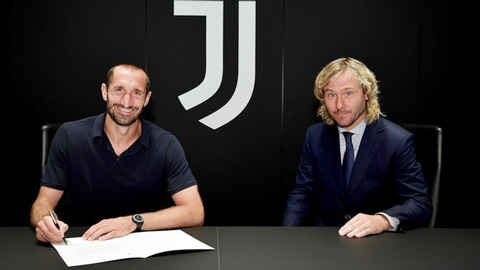 Juventus 'trói chân' thành công Chiellini thêm 2 năm