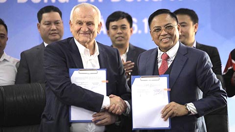 Tại sao HLV già nhất V.League vẫn được Thanh Hoá gia hạn hợp đồng?