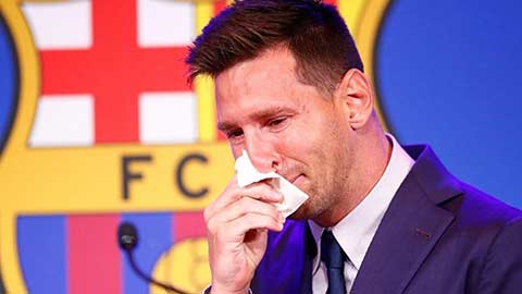 Messi khóc khi chia tay Barcelona: Nước mắt đàn ông